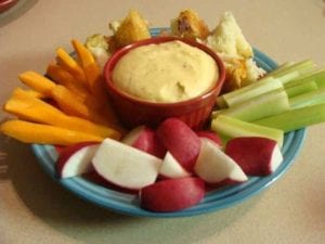 Hot Artichoke Dip Recipe. Find this & more deliciousness @ https://www.slowcookerkitchen.com