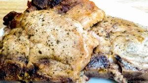 Find these tasty crockpot ranch pork chops and lots more like it @ https://www.slowcookerkitchen.com