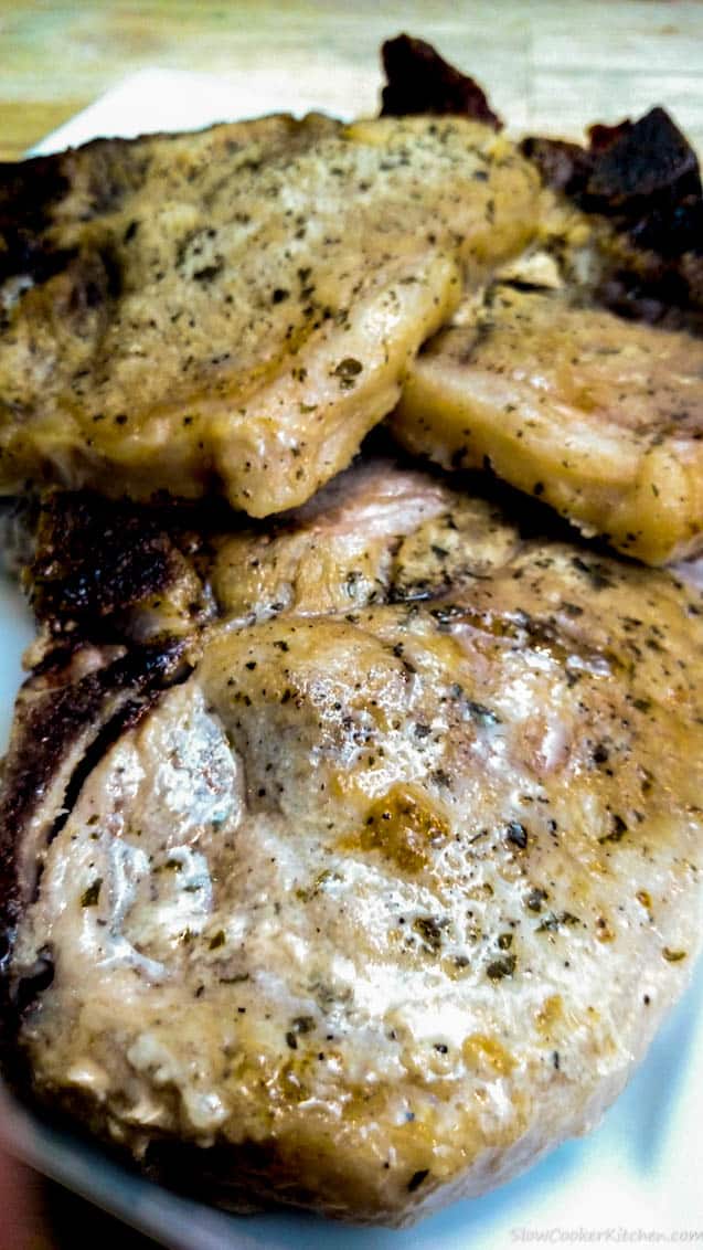 Find these tasty crockpot ranch pork chops and lots more like it @ https://www.slowcookerkitchen.com