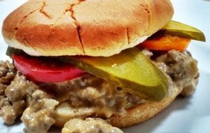 Super easy crockpot cheeseburgers
