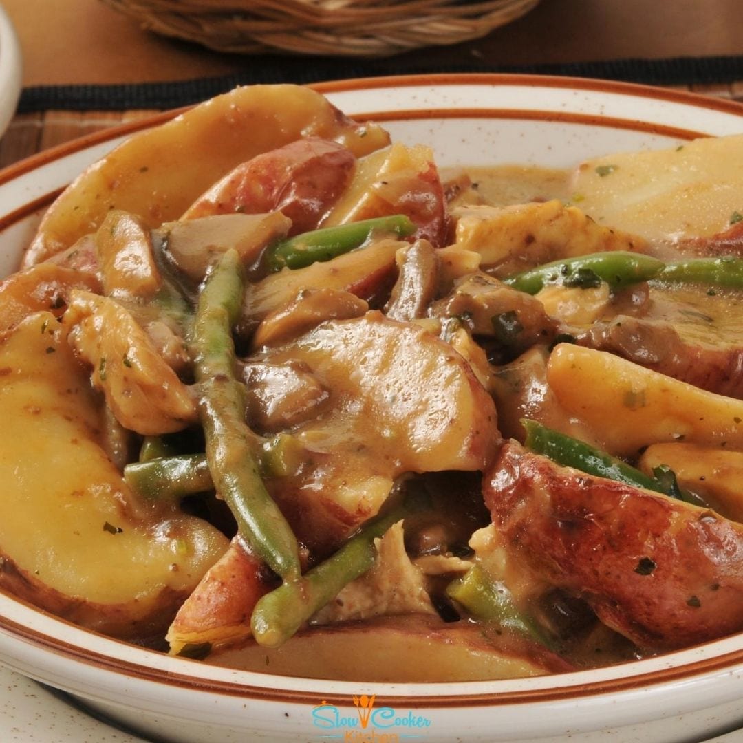 5Ingredient Slow Cooker Chicken & Potatoes