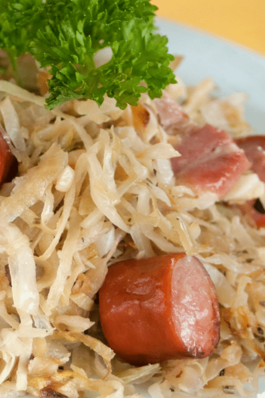 Slow cooker kielbasa and sauerkraut with smoked sausage